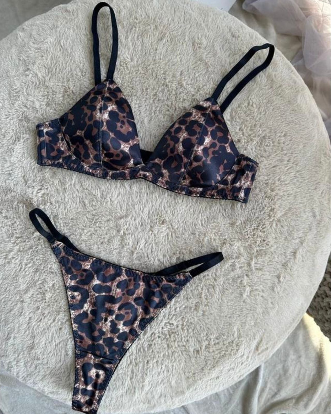 Leopard Print Wireless Lingerie Set – Soft Triangle Bra & High Leg Panties